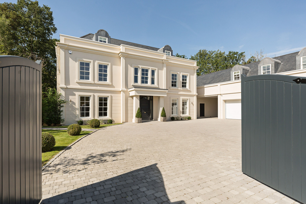 Princes Drive, Harwood House